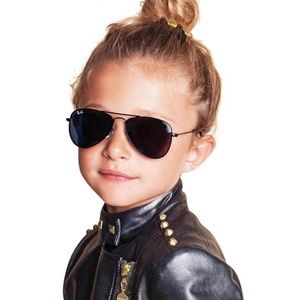 Ray-Ban Accessories - NEW! Ray-Ban Kids Aviator Sunglasses (Gold/Green) Ray-Ban Accessories - NEW! Ray-Ban Kids Aviator Sunglasses (Gold/Green)